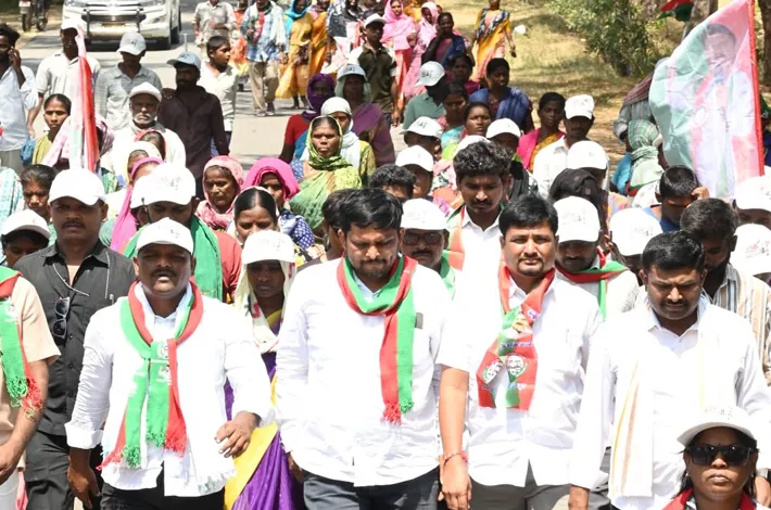 జోరుగా బీసీ రాజ్యాధికార యాత్ర