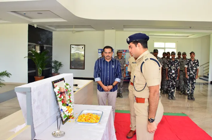 ఆచార్య కొండా లక్ష్మణ్ బాపూజీ సేవలు చిరస్మరణీయం