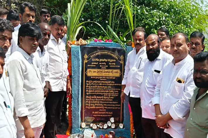ఎమ్మెల్యే స్పీడ్‌తో.. అభివృద్ధి జోరు!