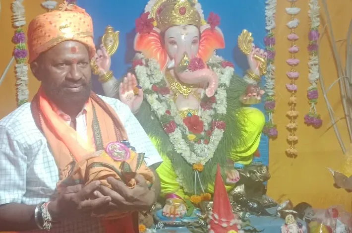 రూ.17లక్షలు పలికిన గణేష్ లడ్డు                   