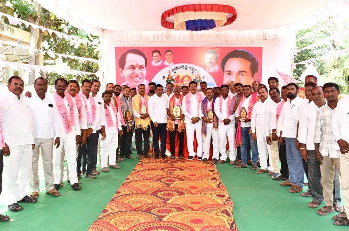 తెలంగాణ ఉద్యమ నాయకులకు ఘన సన్మానం
