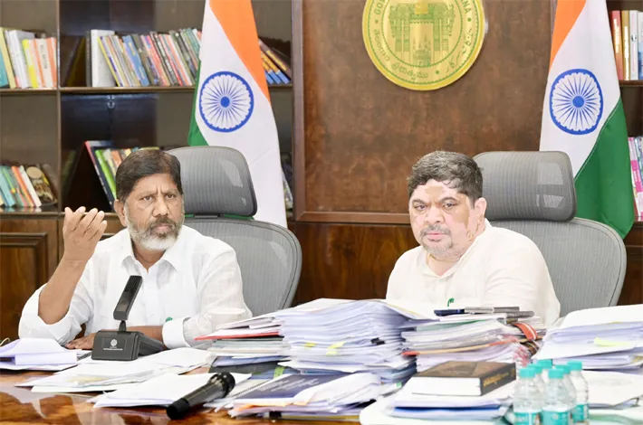 నవంబర్ నుంచి రాజీవ్ యువ వికాసం 