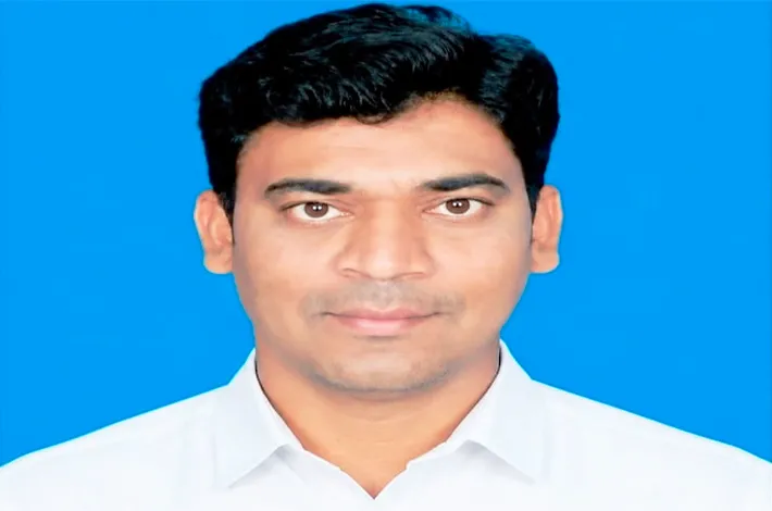 గట్లనర్సింగాపూర్ గ్రామవాసికి ఉత్తమ ఉపాధ్యాయ అవార్డు