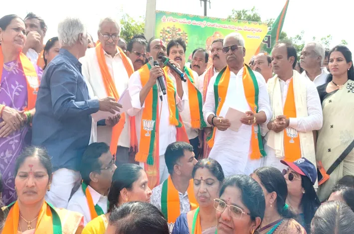 జవహర్‌నగర్‌ డంపింగ్‌ యార్డును తరలించాలని ఎంపీ