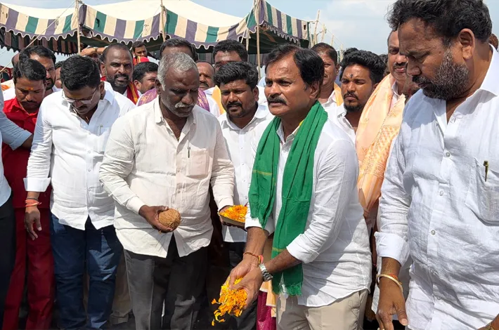 బస్వాపూర్ హై లెవల్ కెనాల్ నుంచి వడపర్తి ఆగ చెరువుకు కాలువ పనులు ప్రారంభం..