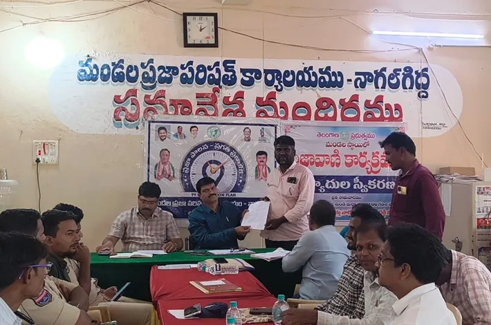 ఇందిరమ్మ మోడల్ హౌస్ పూర్తి చేయాలి