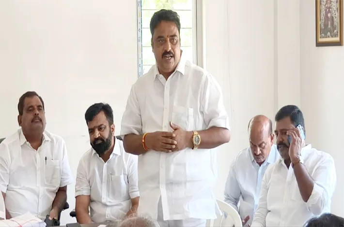రెనివల్ చేయుటకు కమిటీ