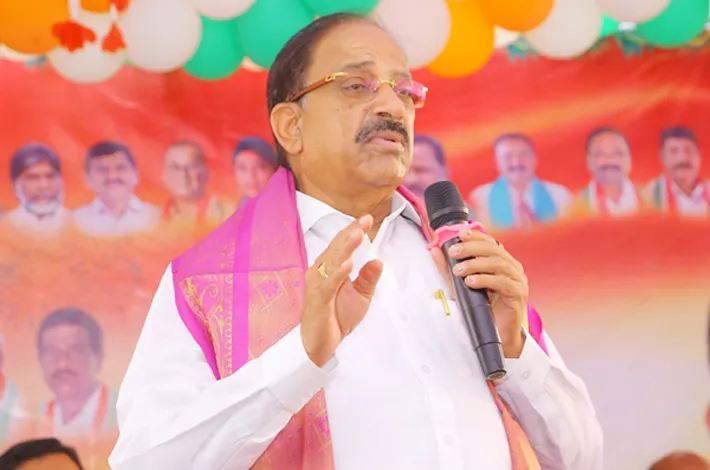 బీటీ రోడ్డు పనులకు శంకుస్థాపన