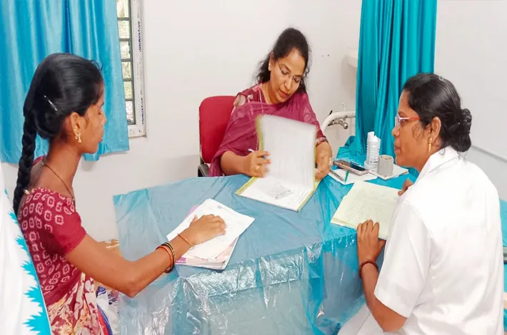 భిక్కనూర్‌ పీహెచ్‌సీలో అమ్మఒడి కార్యక్రమం