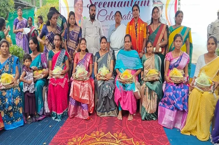 100 మంది గర్భిణులకు ఘన సీమంతం