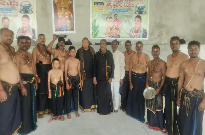 కొనసాగుతున్న అన్నదానం