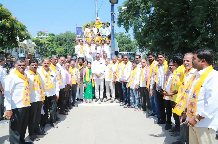 కొండా లక్ష్మణ్ బాపూజీ ఆశయాలు ఆదర్శనీయం