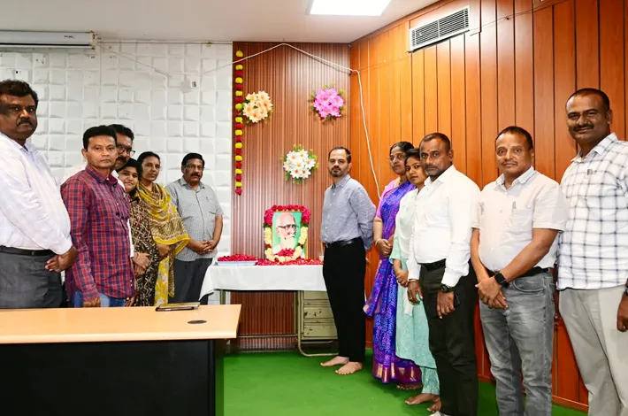 కాళోజీ జీవితం, ఆయన చూపిన మార్గం ఆదర్శప్రాయం : కలెక్టర్ రాహుల్ శర్మ
