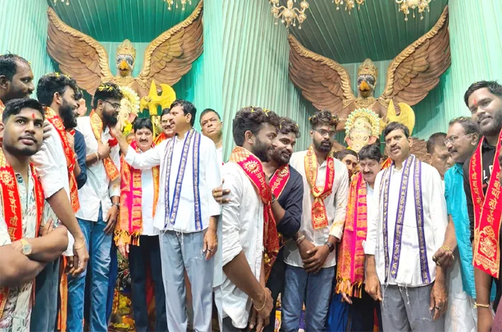 యువతకు ఆదర్శం "భద్రాద్రి కా మహారాజ్"