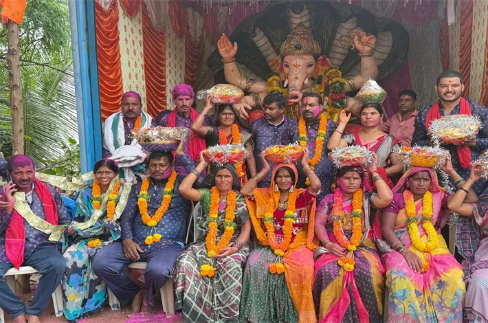 మంగంపేట్ తండాలో గణేశుని లడ్డూ వేలం