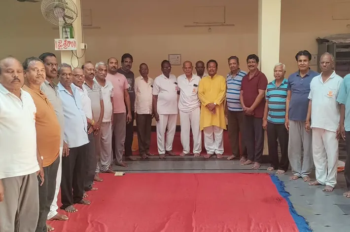 కామారెడ్డి యోగ సెంటర్లో ఆర్ఎస్ఎస్ ప్రతిజ్ఞ 