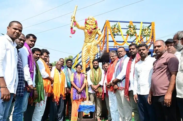 ఆ మహానీయుల స్ఫూర్తి నేటికి ఆదర్శం