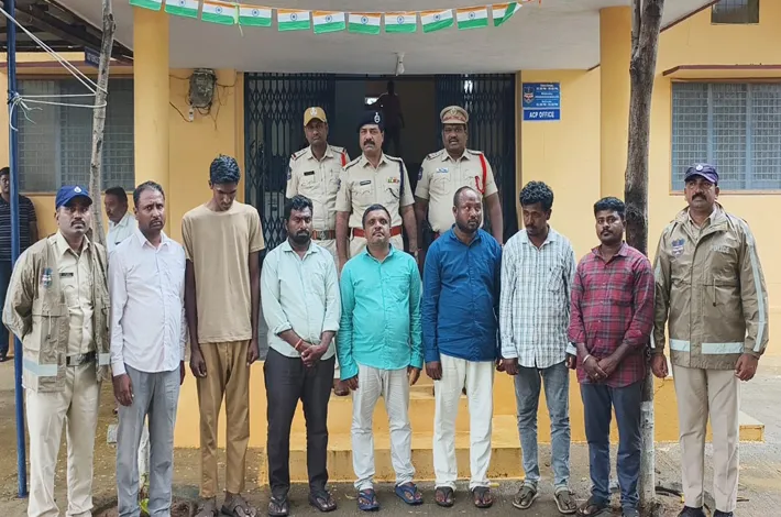 ‘పసుపు నీళ్లతో శుద్ధి’పై చర్యలు