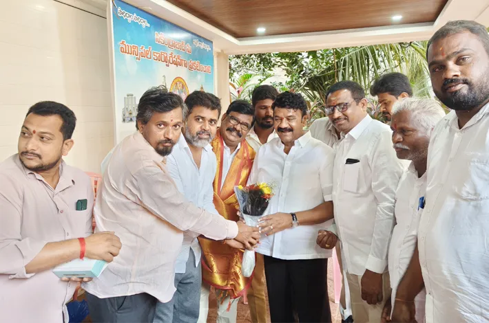 గొర్రెల కాపరుల సమస్యలను అసెంబ్లీలో ప్రస్తావించాలి