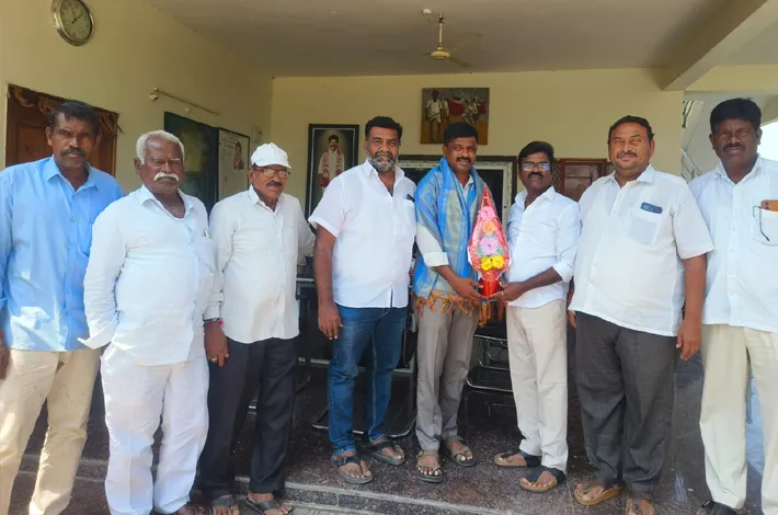 దీటి రాజుకు ఘన సన్మానం