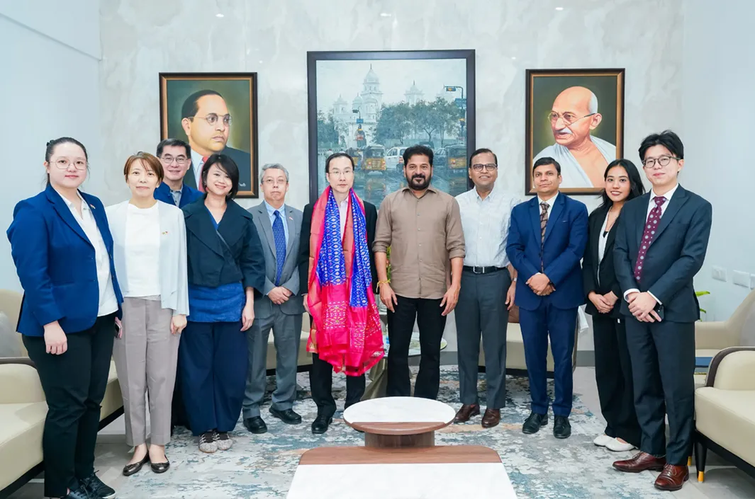 సీఎం రేవంత్ రెడ్డితో సింగపూర్ బృందం భేటీ