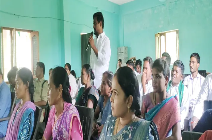 గ్రామ పంచాయితీలకు నిధులు ఇవ్వకుంటే ఎలా..?