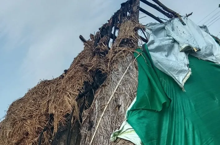 షార్ట్ సర్క్యూట్ తో పూరిగుడిసె దగ్ధం