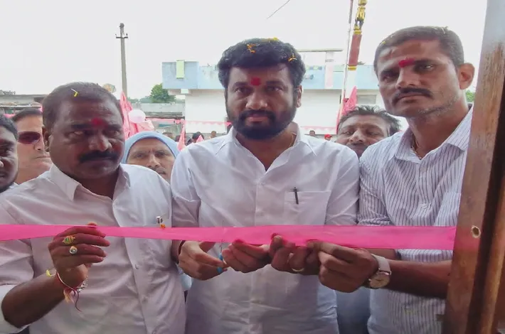 ఎస్టీ కమ్యూనిటీ హల్ ను ప్రారంభించిన ఎమ్మెల్యే