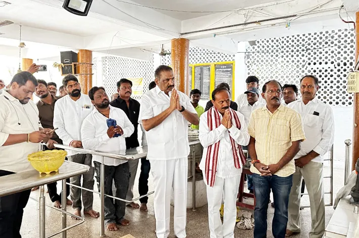 ఘనంగా యాదగిరి సునీల్ రావు జన్మదిన వేడుకలు 
