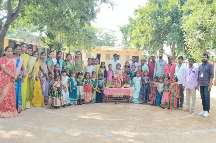 సోనాల మండలంలో బతుకమ్మ పండుగ వేడుకలు
