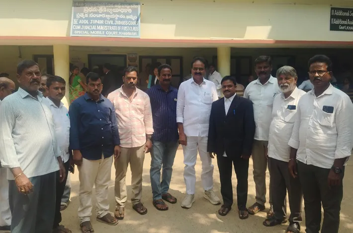 కోర్టు కు హాజరైన రాష్ట్ర గిడ్డంగుల సంస్ధ చైర్మన్