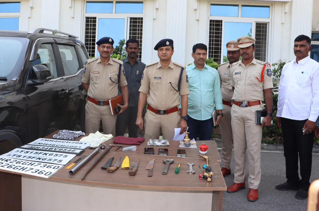 అంతర్రాష్ట్ర ఏటీఎం చోరీ ముఠా గుట్టురట్టు