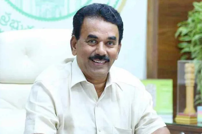 కలెక్టరేట్‌కు నో.. వాట్సాప్‌లోనే ఫిర్యాదు