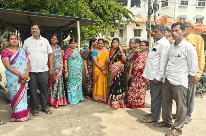 ఆన్ లైన్ ట్రేడింగ్ పేరుతో టోకరా 