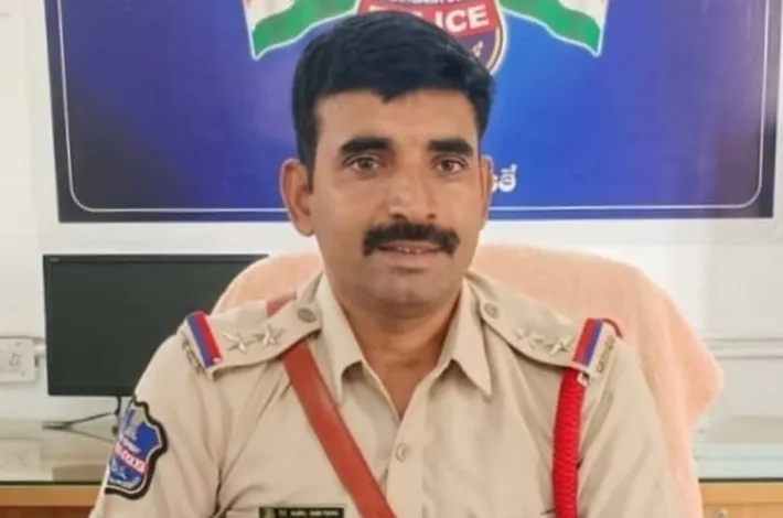 జర్నలిస్టులపై థర్డ్ డిగ్రీ..ఎస్‌ఐ శ్రీకాంత్ సస్పెండ్