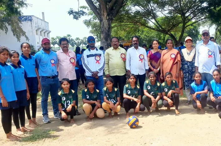 ముదిగొండ మండల స్థాయి క్రీడలు ప్రారంభం