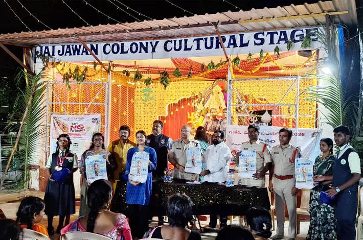 గణేష్‌ ఉత్సవాలపై పోలీసుల అవగాహన కార్యక్రమాలు 