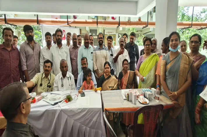 పేద ప్రజలకు సేవ చేయడం అభినందనీయం