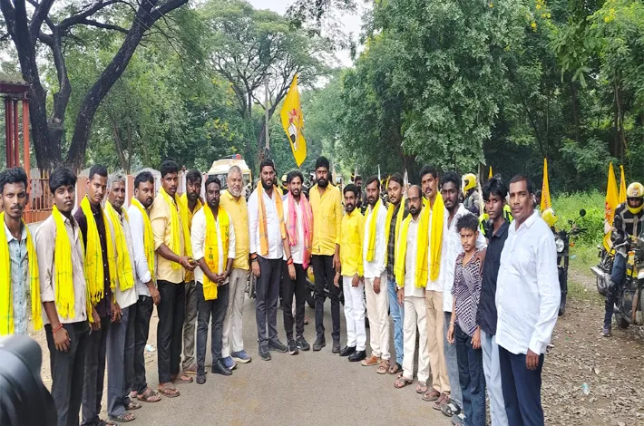 సేవా సంకల్ప యాత్రకు ముద్రగడ వంశీ ఘన స్వాగతం