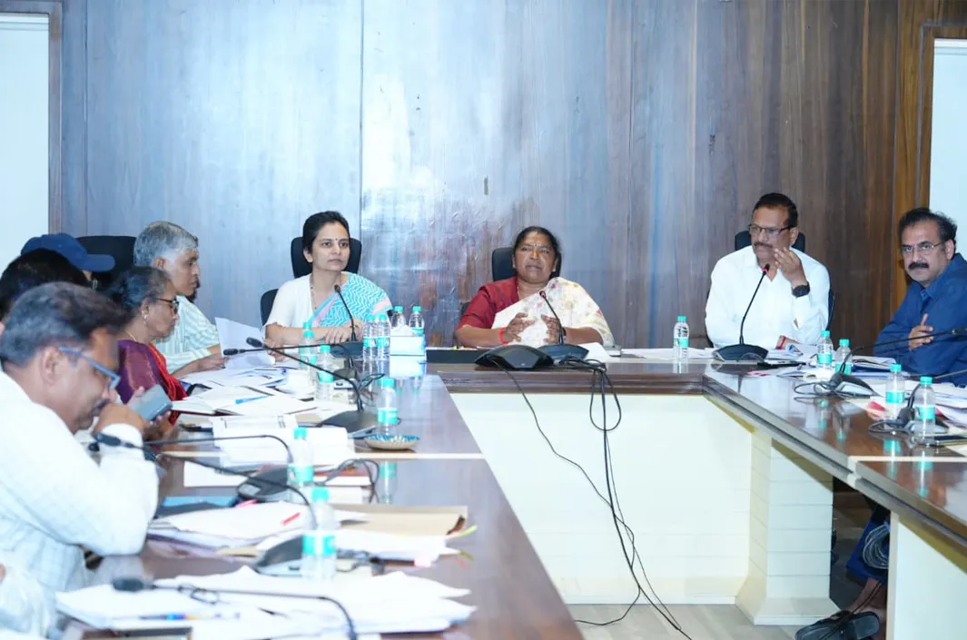 సీతక్క ముందస్తు ప్లాన్ ఇదే