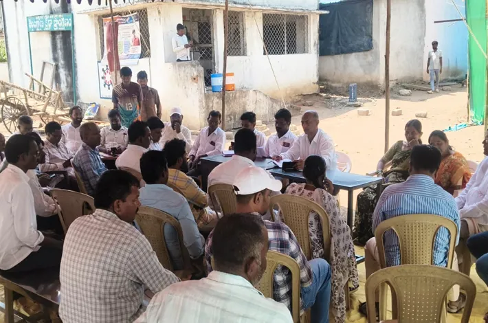 వి బి జి రామ్ పనుల పైన చర్చించి నిర్ణయాలు తీసుకోండి