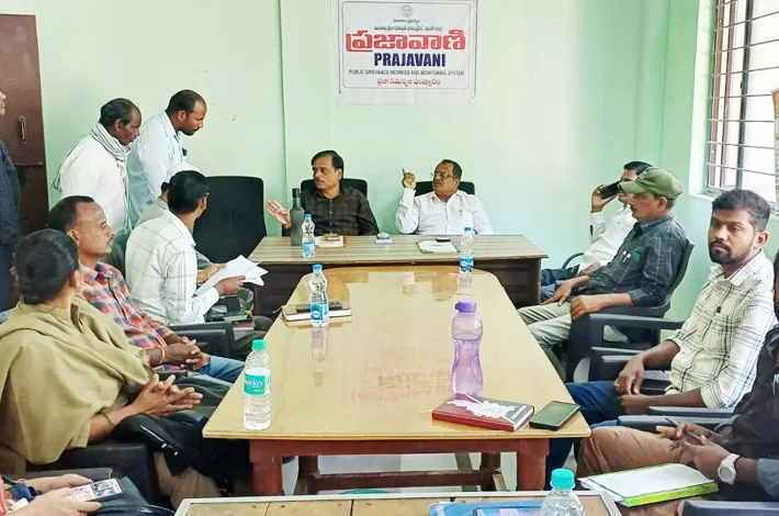 ప్రజావాణికి రెండు దరఖాస్తులు..