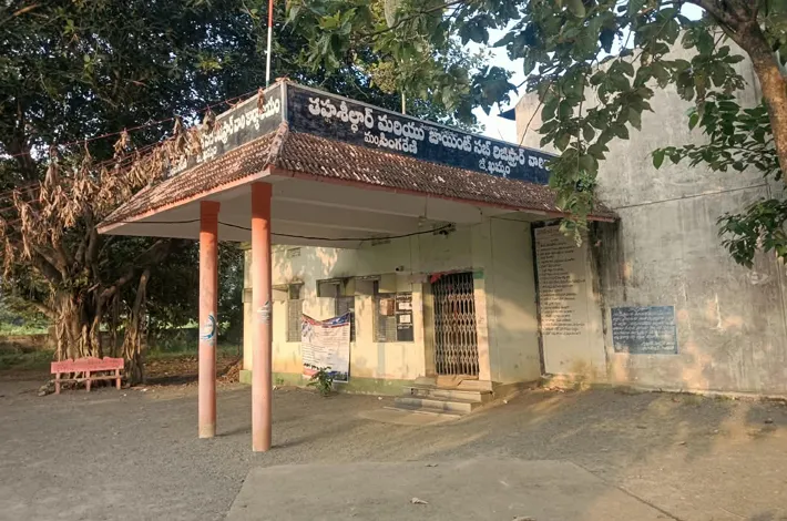 కలెక్టర్ కే  మస్కా ... 