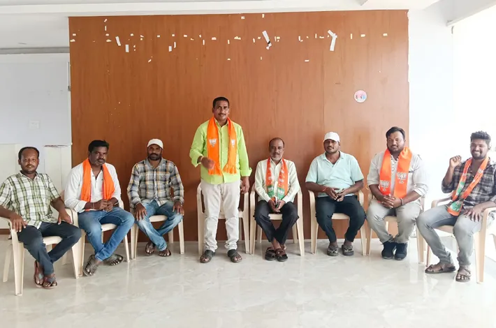 అర్హులైన పట్టభద్రులందరూ ఓటు నమోదు చేసుకోవాలి