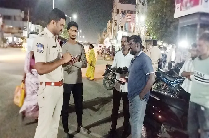 సారపాకలో డ్రంక్‌ అండ్‌ డ్రైవ్‌ తనిఖీలు 