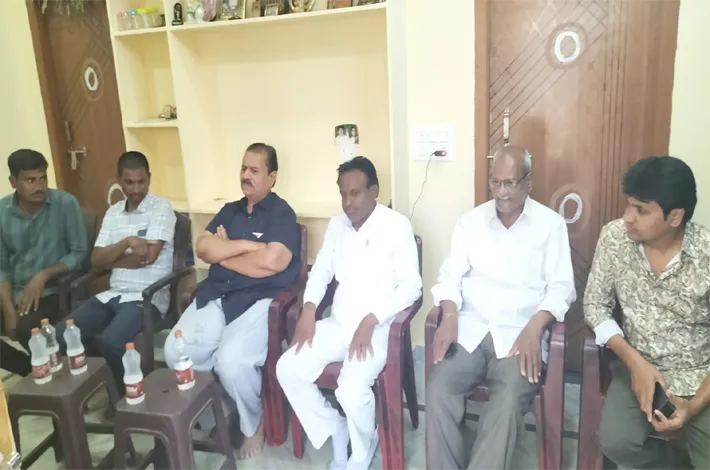 వేణుగోపాల చారి పరామర్శ 