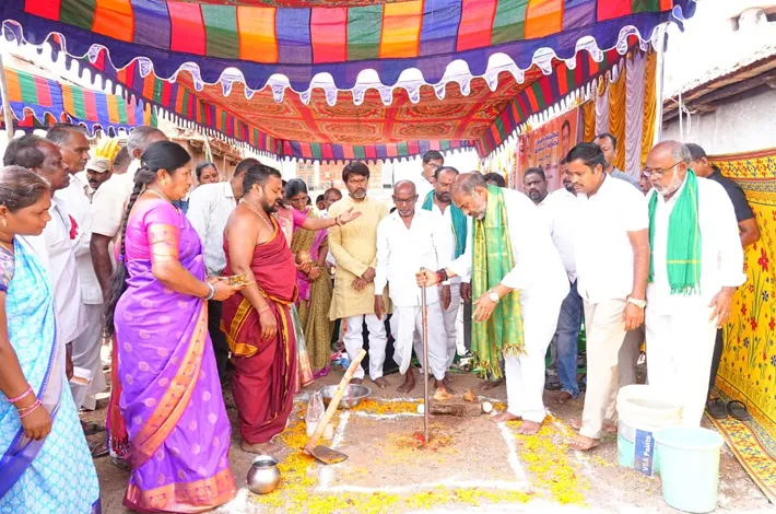 గ్రామాల అబివృద్ధి లక్ష్యంగా పనిచేస్తున్నాం