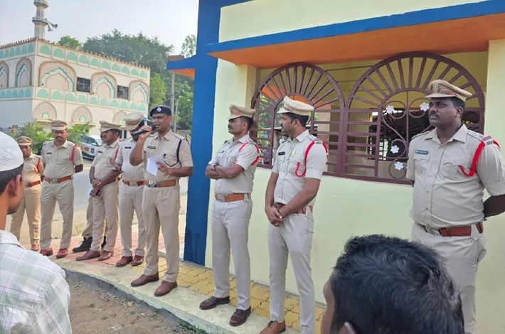 జింకలగూడెం గ్రామంలో కార్డన్ అండ్ సెర్చ్ ఆపరేషన్