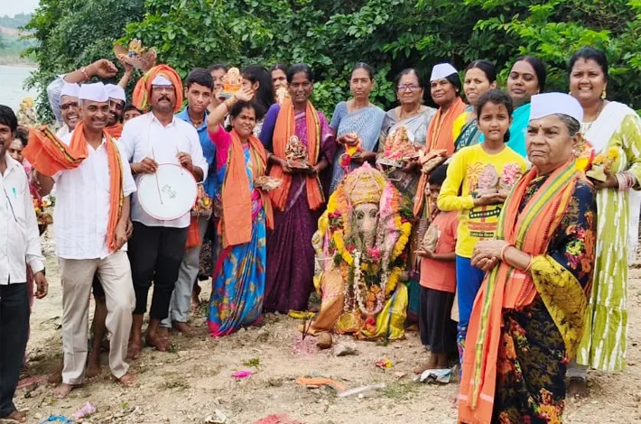 ముగిసిన గణేశుడి నిమజ్జన శోభాయాత్ర