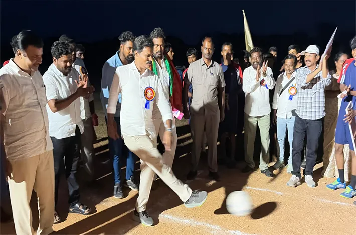 రాష్ట్రస్థాయి అండర్‌–19 ఫుట్‌బాల్ టోర్నమెంట్ ప్రారంభం